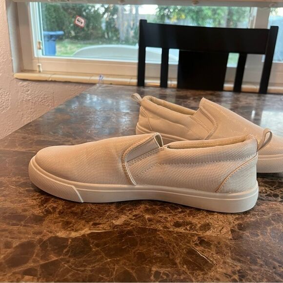 Ardene Women's MAT+ Comfort Cream Slide On Shoes Size 10 - Picture 5 of 13